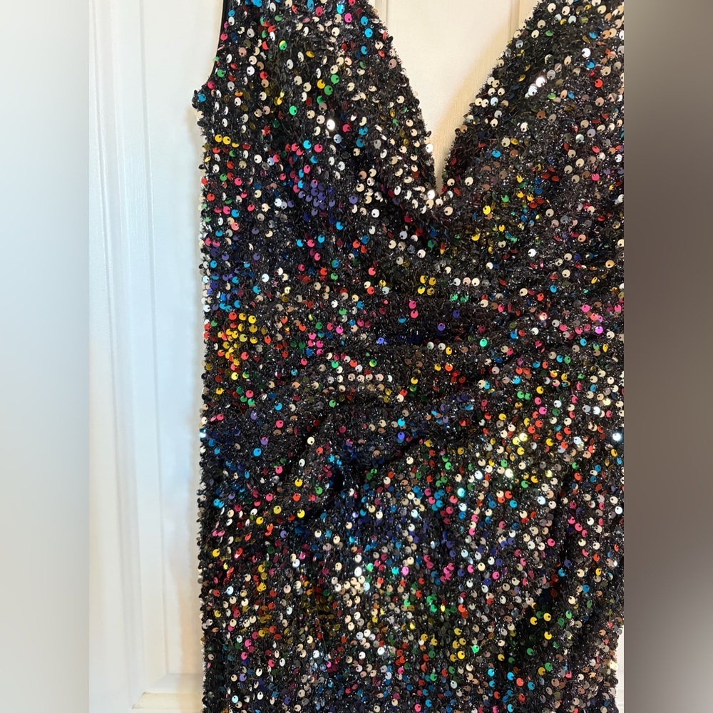 IEENA for Mac Duggal Black Multi Colored Sequin V Neck Maxi Dress 8 - Picture 11 of 14